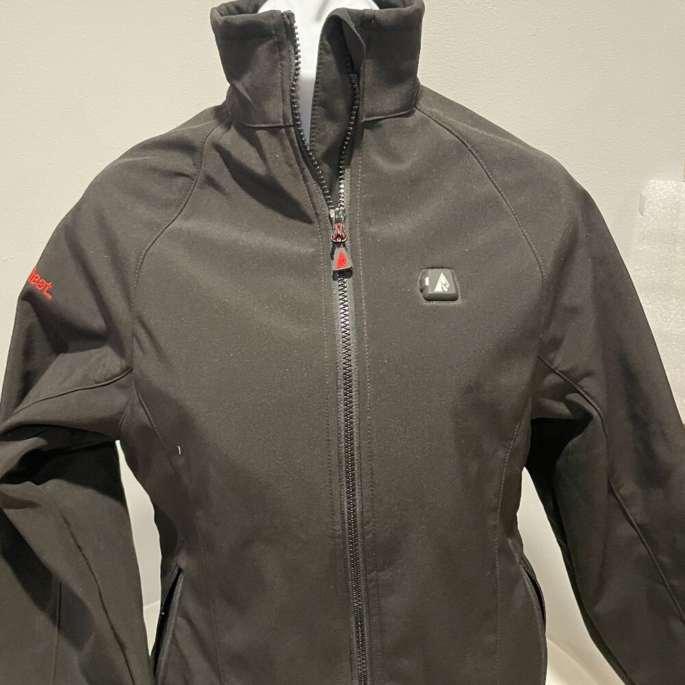 ActionHeat Heated Softshell Jacket Women’s Small – Battery Included